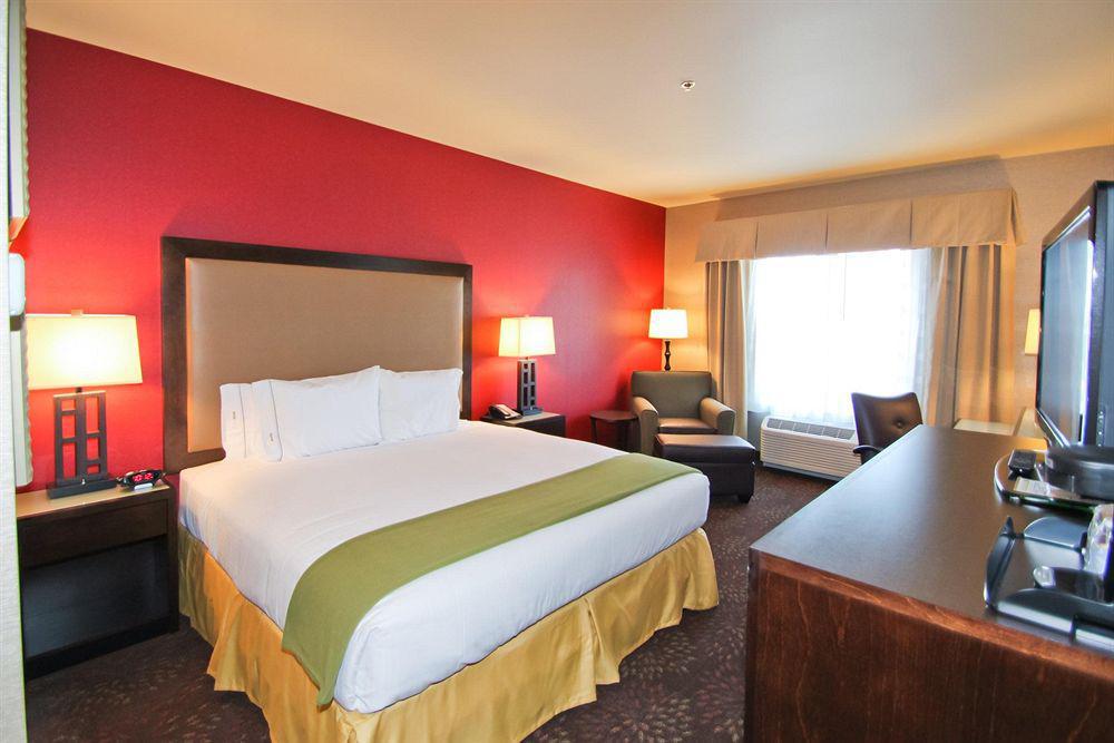 Holiday Inn Express And Suites Missoula, An Ihg Hotel Room photo