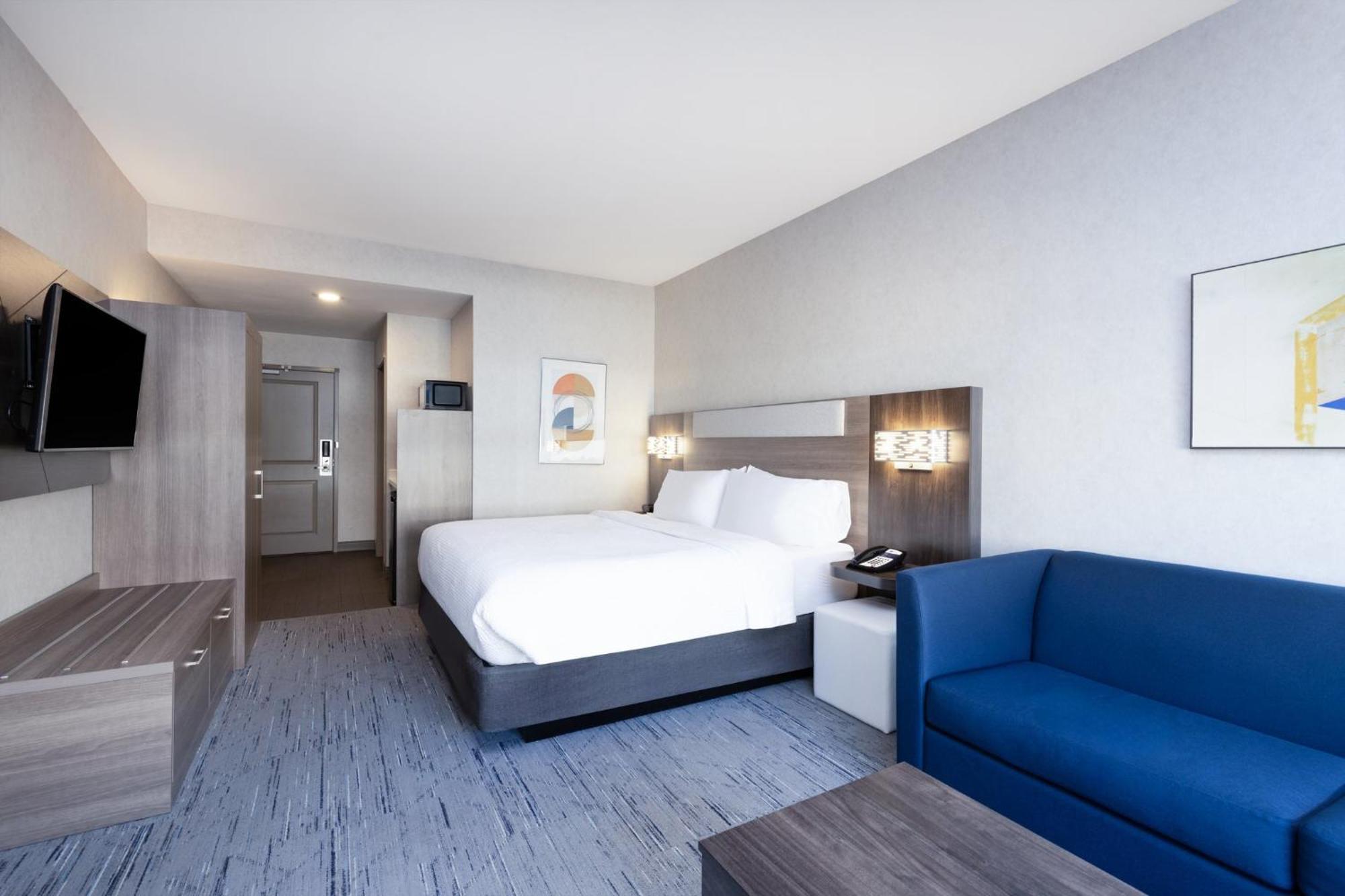 Holiday Inn Express And Suites Missoula By Ihg Exterior photo