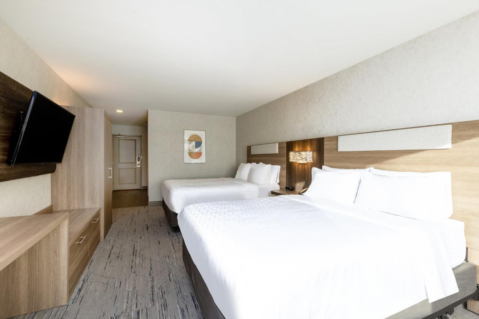 Holiday Inn Express And Suites Missoula By Ihg Exterior photo